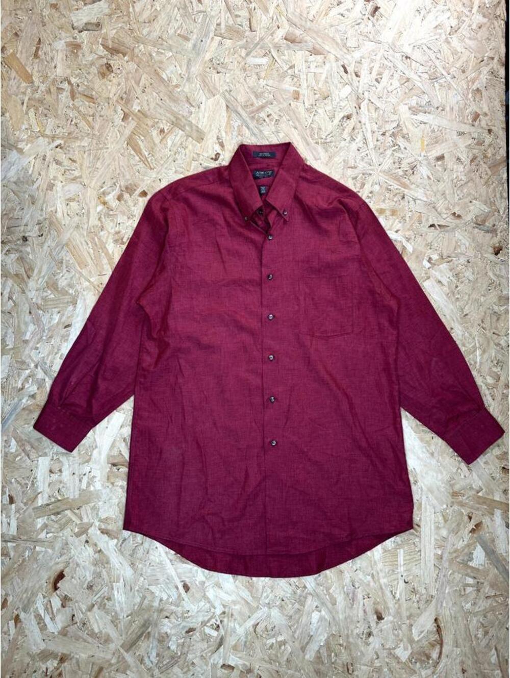 Arrow Mens Medium Button Down Shirt Red Long Sleeve Wrinkle Free Polyester